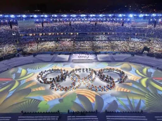 Các vũ công tạo hình năm vòng tròn- biểu tượng Olympic